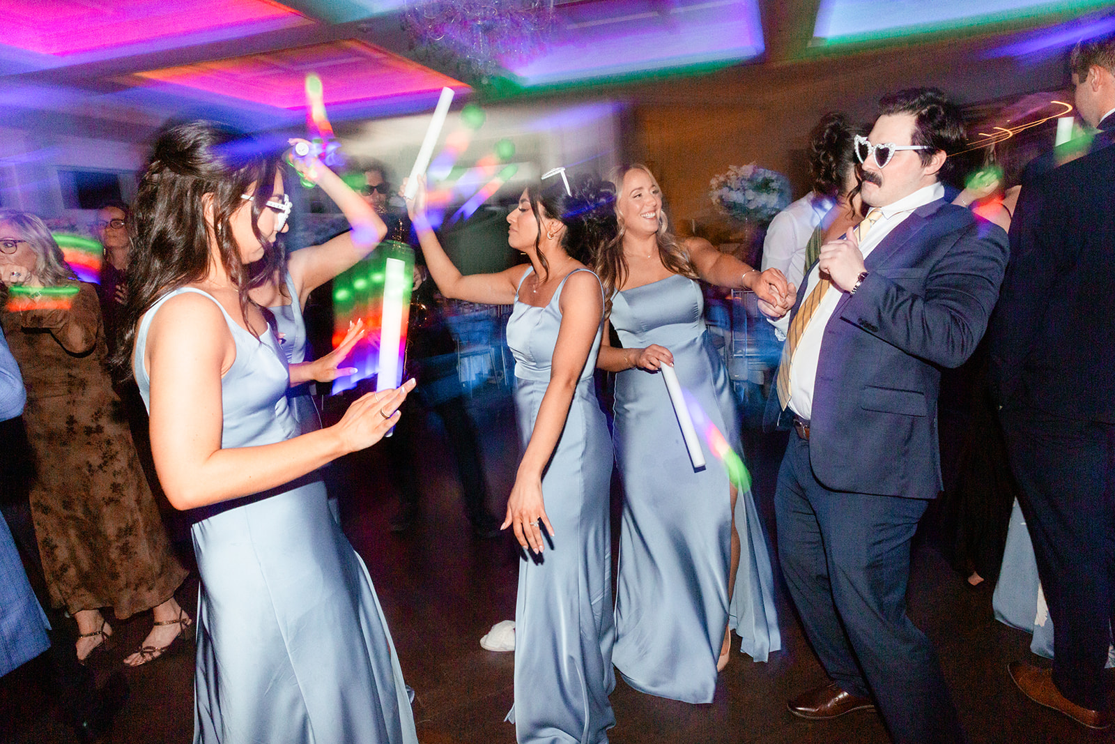 What Should You Look for When Choosing a Wedding Reception Venue?